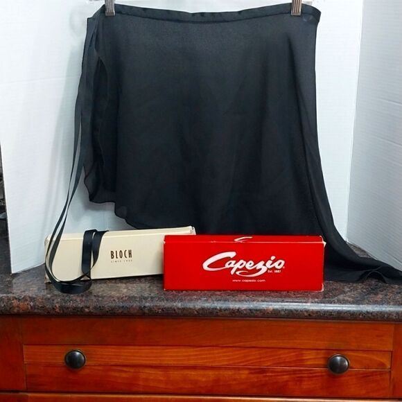 Capezio Skirt and 2 Pairs of Ballet Slippers...5 & 6.5 With S/P Skirt...EUC - Picture 1 of 9